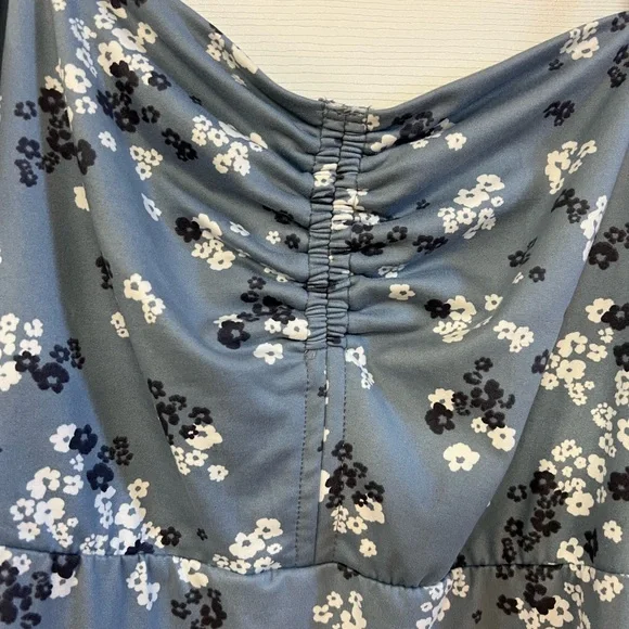 Nine Britton Blue Floral Dress with White and Black Details - Picture 5 of 5